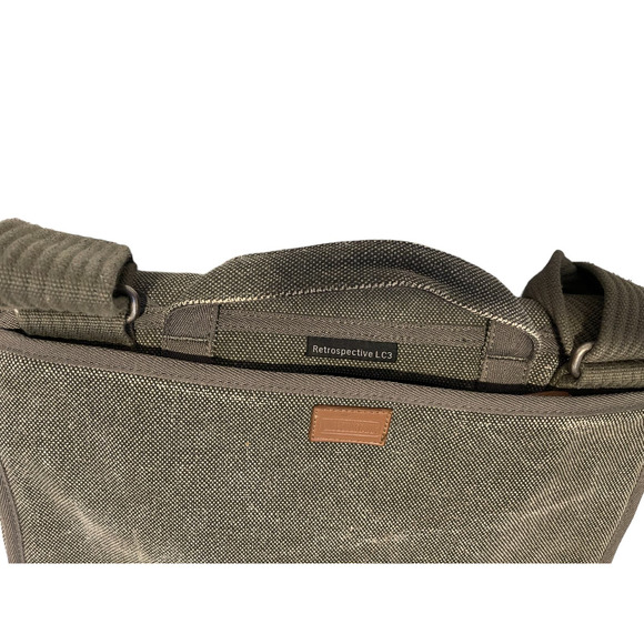 Think Tank Photo Retrospective 7M Shoulder Bag for DSLR/Mirrorless Cameras 219 - Picture 7 of 10